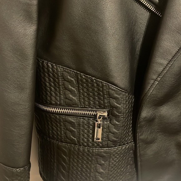 Motto Jacket - Picture 2 of 5